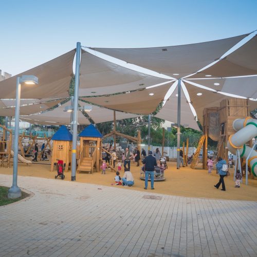 Hashnayim Garden, post-renovation (photo by Ilan Safira)
